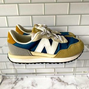 New Balance Kids Sneakers, Size 2 Little Boy